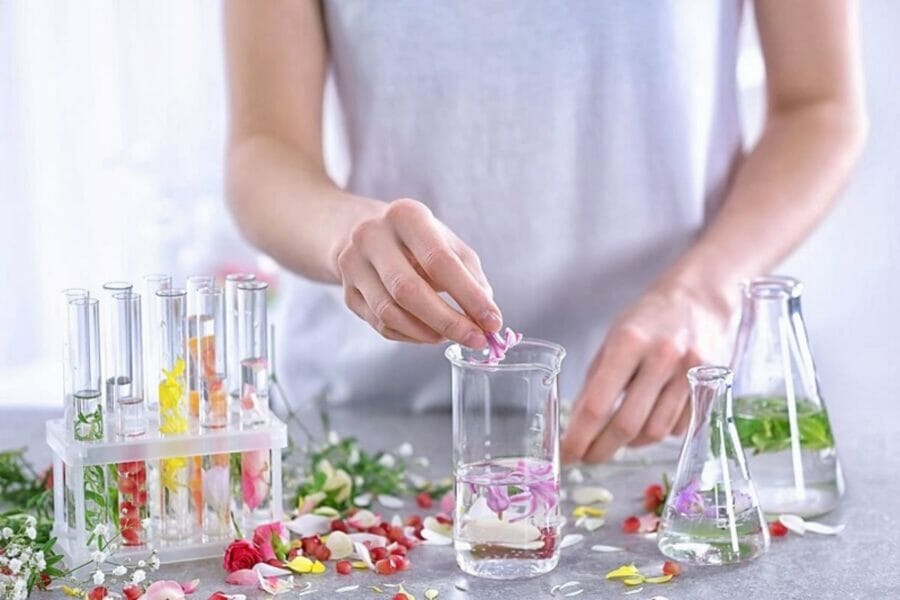 Cosmética DIY: recetas fáciles para crear tus perfumes naturales